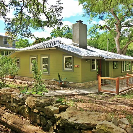 Frog Cottage On The Blanco